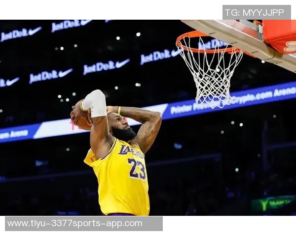 詹姆斯谈复出状态：我仍能在场上影响比赛努力找回最佳表现